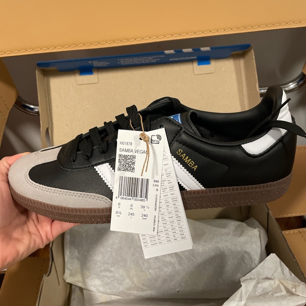 Vegan Sambas Black
